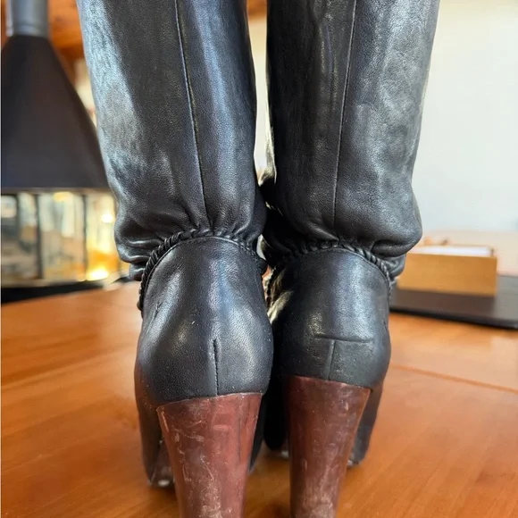 Frye Black Leather Heeled Boots - Picture 4 of 9